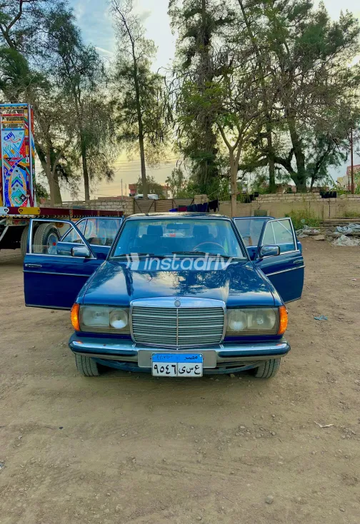 مرسيدس E 200 1985 أبيض مستعملة للبيع - 2
