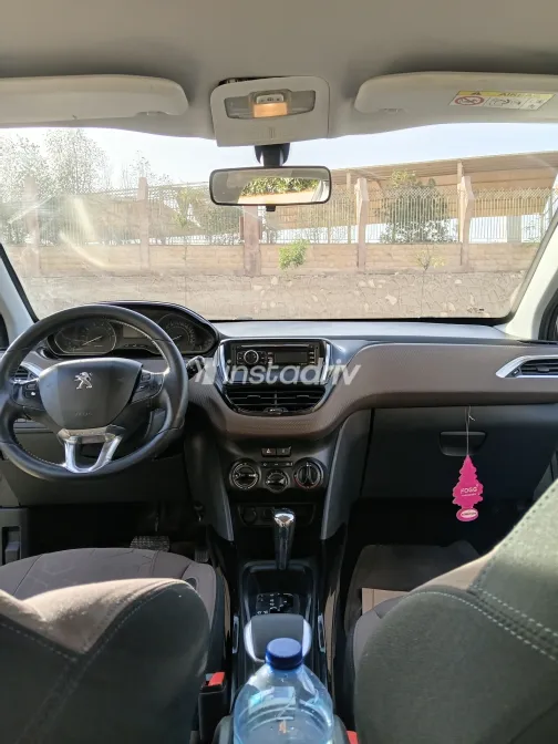 Peugeot 2008 2016 Silver Used for Sale - 4