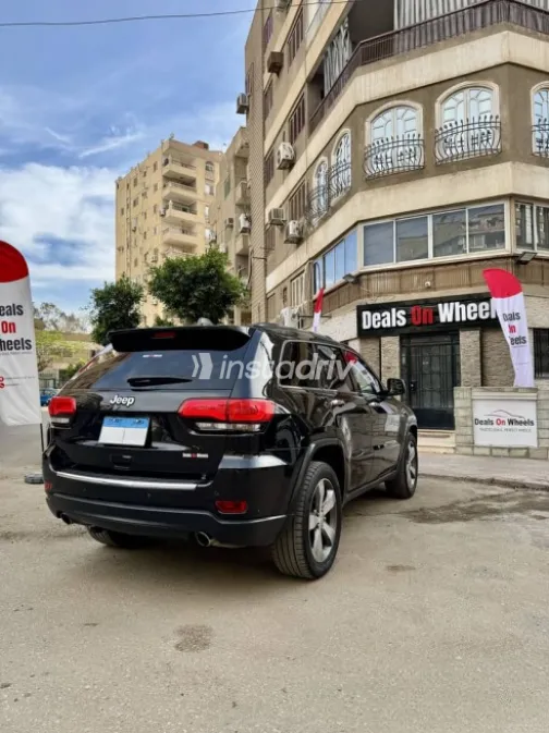 Jeep Grand Cherokee 2016 Black Used for Sale - 2