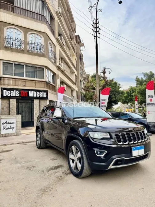 Jeep Grand Cherokee 2016 Black Used for Sale - 4
