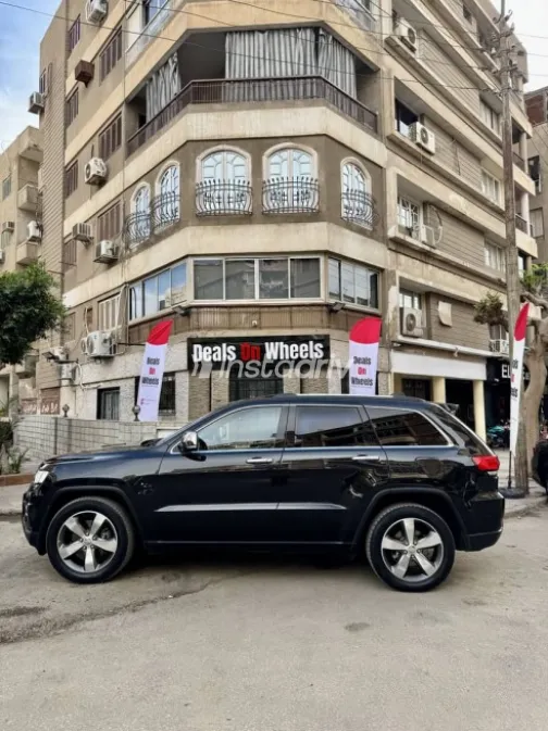 Jeep Grand Cherokee 2016 Black Used for Sale - 7