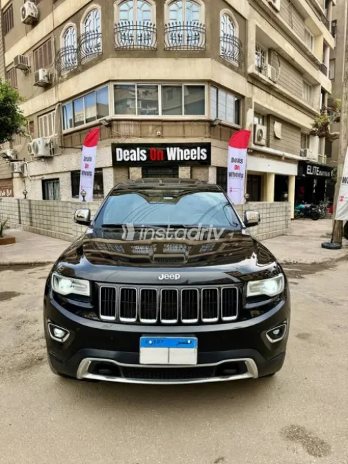 Jeep Grand Cherokee 2016 Black Used for Sale - 10