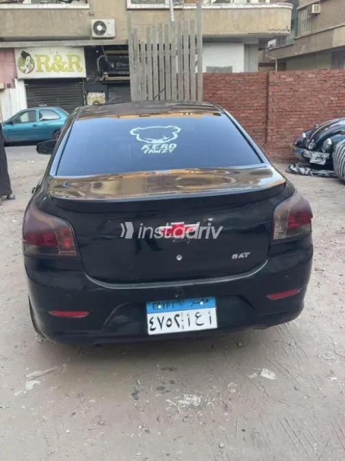 Chevrolet Optra 2018 White Used for Sale - 4
