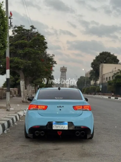 Kia Cerato Koup 2013 White Used for Sale - 3