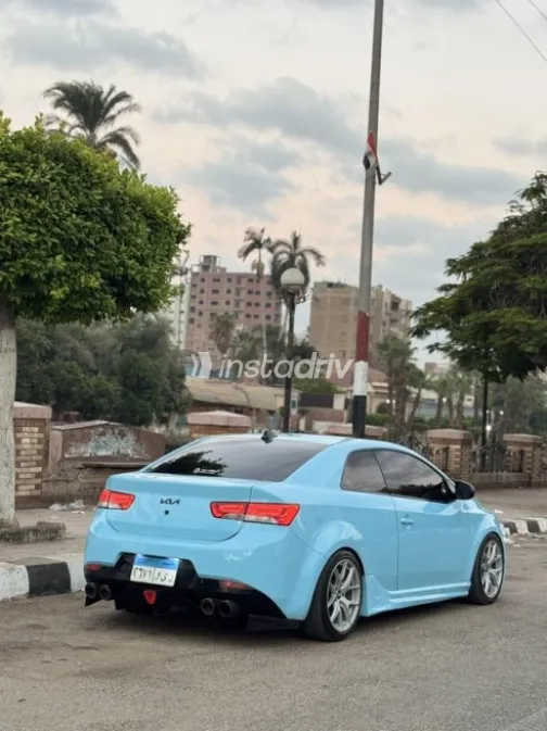 Kia Cerato Koup 2013 White Used for Sale - 4