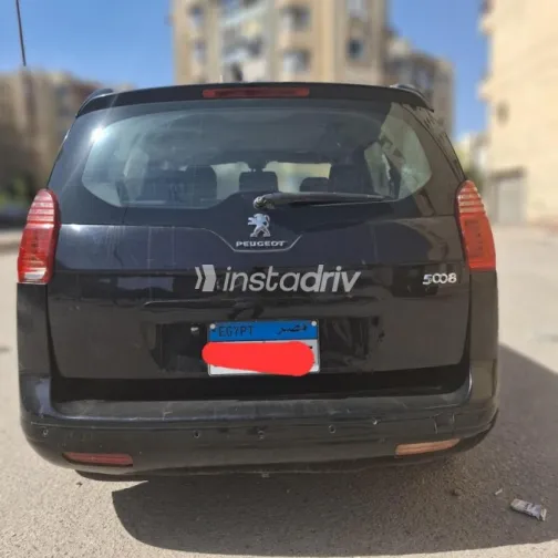 بيجو 5008 2017 أسود مستعملة للبيع - 6