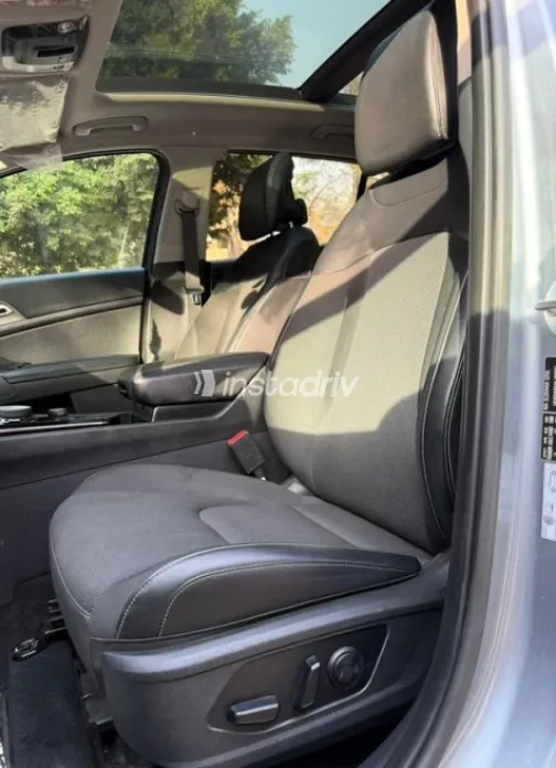 Kia Sportage 2024 White Used for Sale - 2