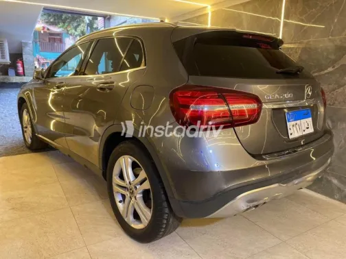 مرسيدس GLA 200 2019 رمادي مستعملة للبيع - 4