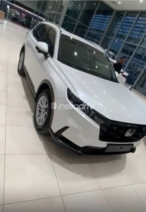 هوندا CRV 2024 أبيض مستعملة للبيع - 1