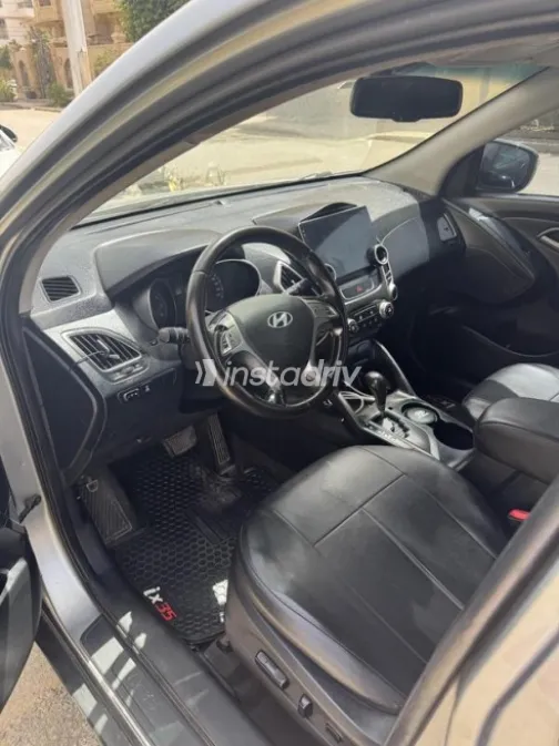 هيونداي IX 35 2011 رمادي مستعملة للبيع - 5