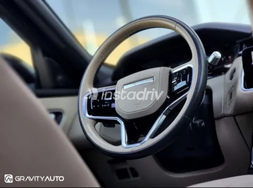 Land Rover Velar 2022 Black Used for Sale - 6