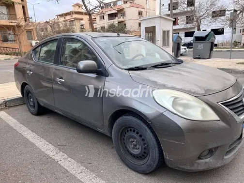 Nissan Sunny 2015 Gray Used for Sale - 5