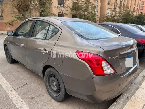Nissan Sunny 2015 Gray Used for Sale - 7