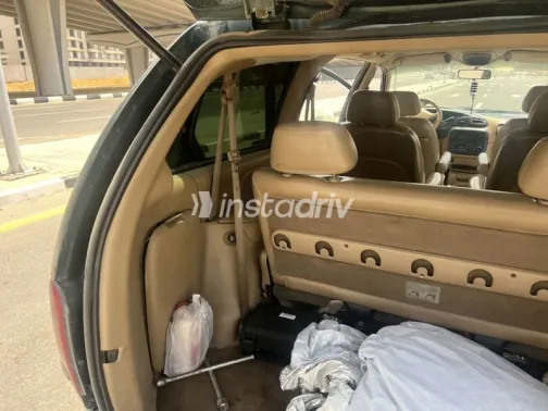 Chrysler Voyager 1999 White Used for Sale - 8