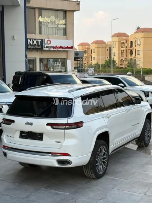 Jeep Grand Cherokee 2023 White Used for Sale - 3