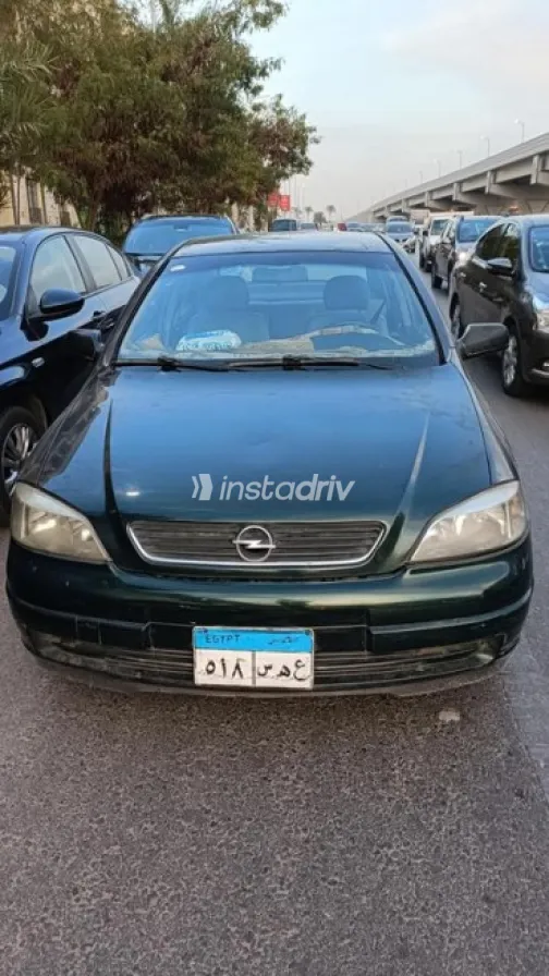 اوبل أسترا 2000 أخضر غامق مستعملة للبيع - 2
