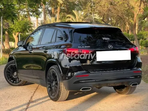 مرسيدس GLA 200 2024 أسود مستعملة للبيع - 4