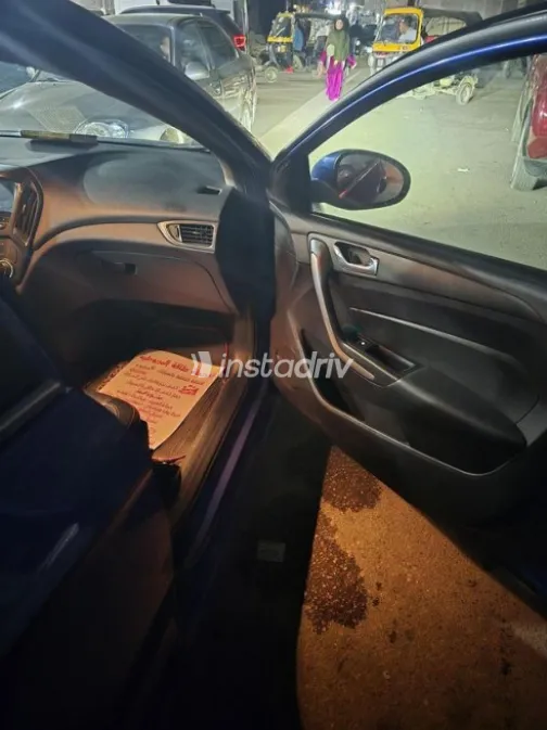 شيرى اريزو 5 2021 أبيض مستعملة للبيع - 9
