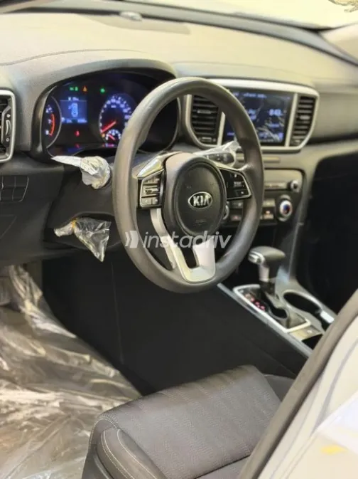 Kia Sportage 2022 Silver Used for Sale - 10