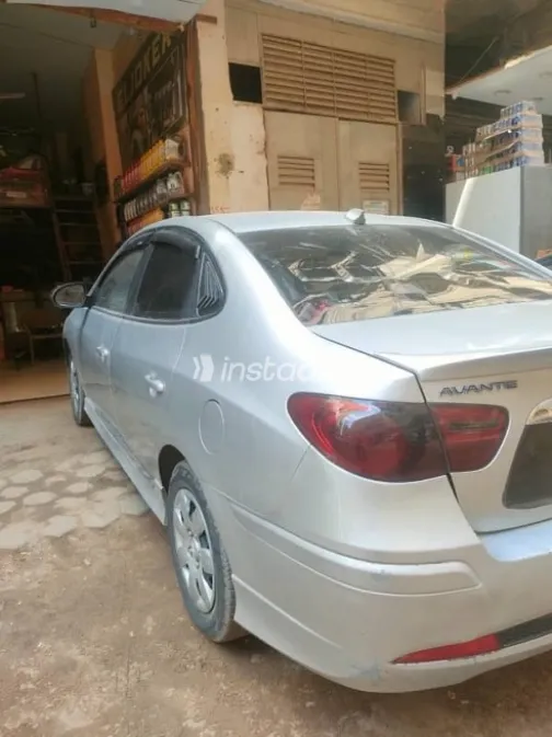 هيونداي إلنترا 2019 رمادي مستعملة للبيع - 4