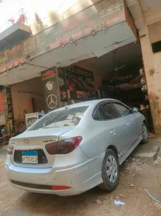 هيونداي إلنترا 2019 رمادي مستعملة للبيع