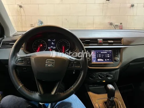 سيات ابيزا 2021 أبيض مستعملة للبيع - 9