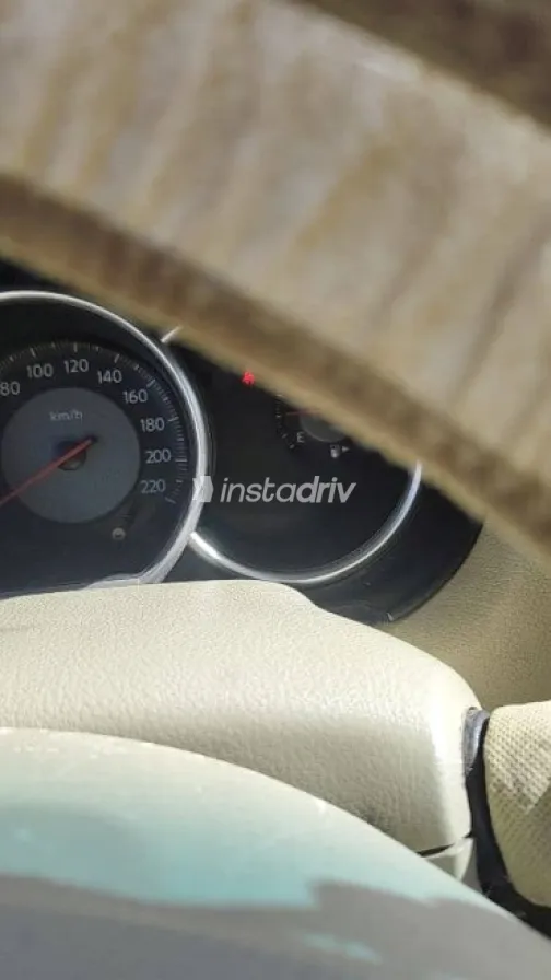 نيسان تيدا 2008 أبيض مستعملة للبيع - 8