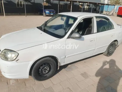 Hyundai Verna 2012 White Used for Sale - 4
