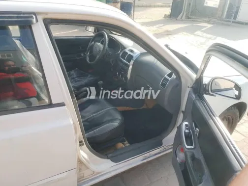 Hyundai Verna 2012 White Used for Sale - 9