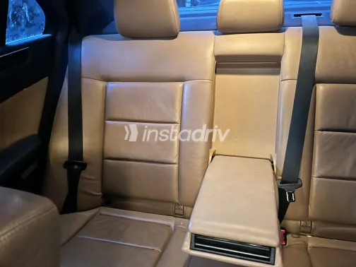 مرسيدس E 350 2010 أسود مستعملة للبيع - 4