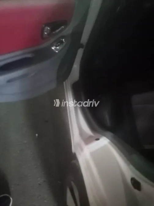 Hyundai Verna 2018 White Used for Sale - 5