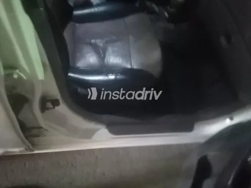 Hyundai Verna 2018 White Used for Sale - 8
