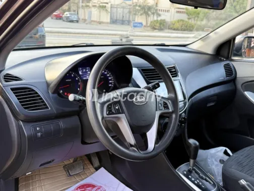 Hyundai Solaris 2017 White Used for Sale - 2