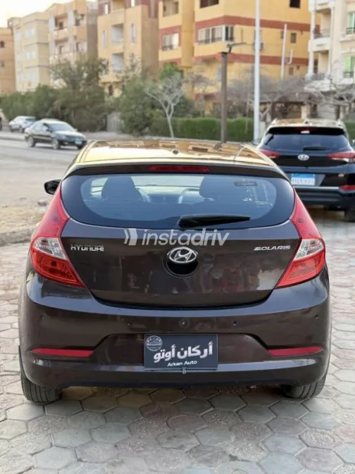 Hyundai Solaris 2017 White Used for Sale - 4