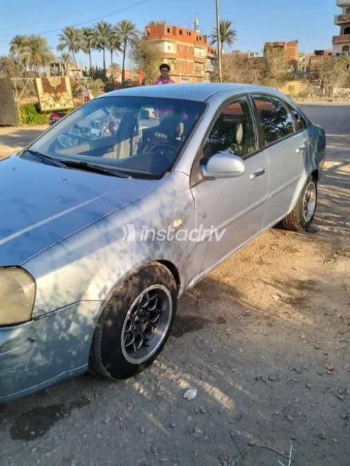 Chevrolet Optra 2010 Cyan Used for Sale - 3