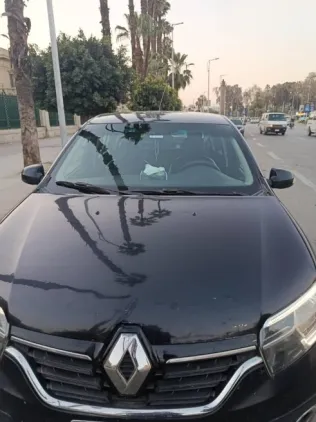 رينو لوجان 2019 أبيض مستعملة للبيع