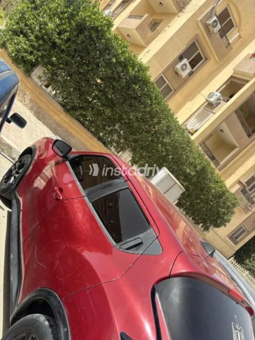 Nissan Juke 2016 Red Used for Sale - 8