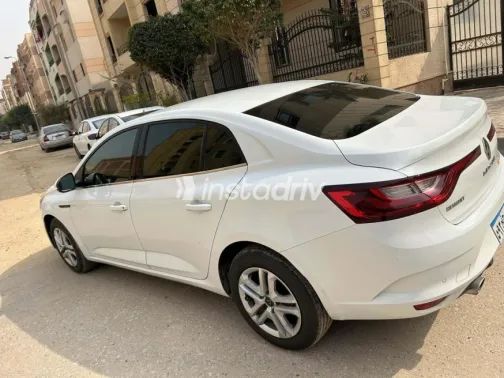 Renault Megane 2021 White Used for Sale - 3
