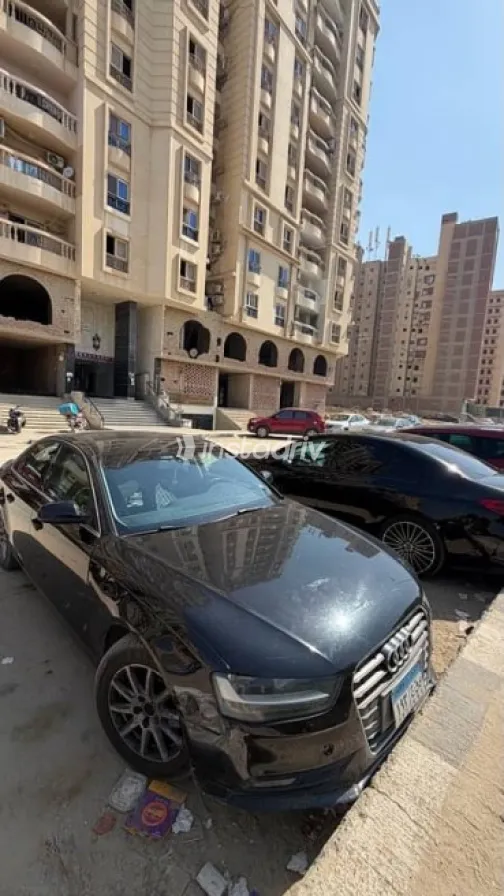 اودي A4 2013 أسود مستعملة للبيع - 2