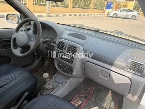 Renault Clio 2001 White Used for Sale - 9