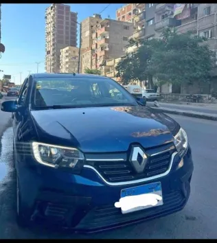 رينو لوجان 2018 أبيض مستعملة للبيع