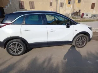 Opel Crossland 2018 White Used for Sale