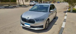 سكودا فابيا 2022 أبيض مستعملة للبيع