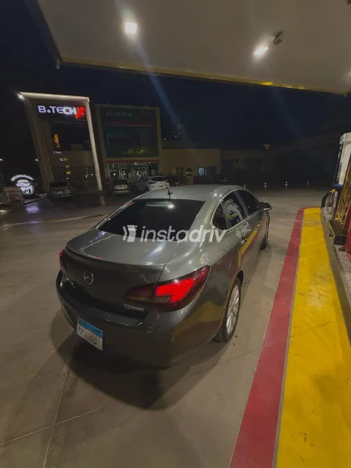 Opel Astra 2017 Gray Used for Sale - 2