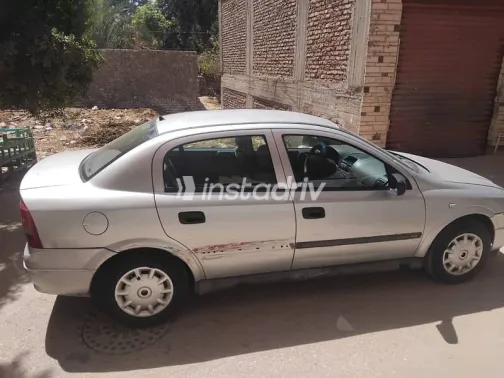 Opel Astra 2000 Silver Used for Sale - 3