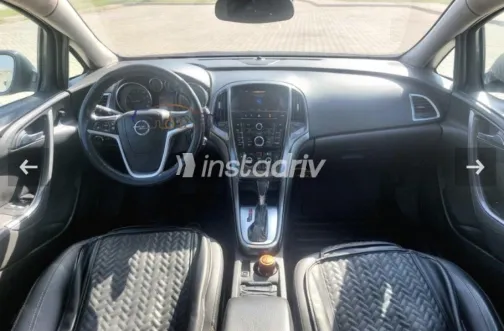 Opel Astra 2013 Gray Used for Sale - 5