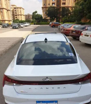 Hyundai Elantra CN7 2021 White Used for Sale