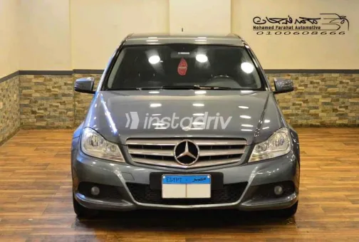 Mercedes C 180 2012 Silver Used for Sale - 1