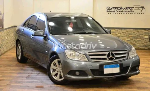 Mercedes C 180 2012 Silver Used for Sale - 9