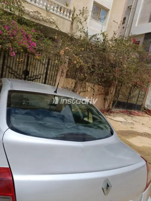 رينو ميجان 2008 فضي مستعملة للبيع - 3